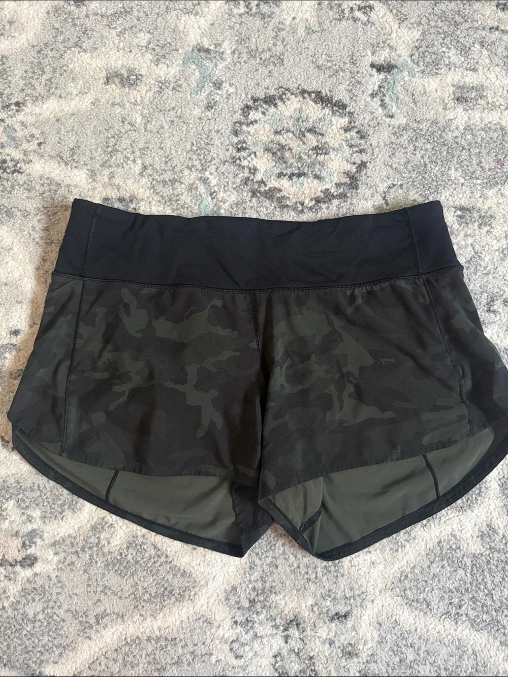 Lululemon Speed Up Short Long *4